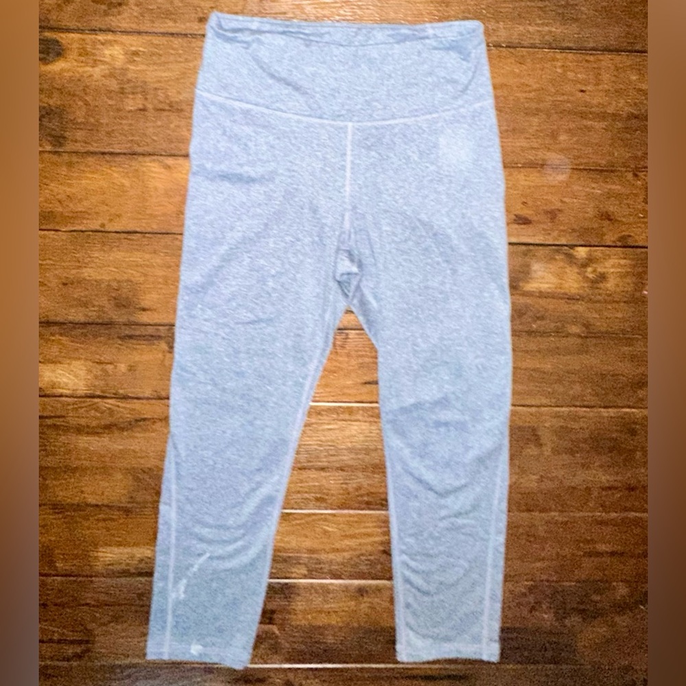 Old Navy Active CozeCore Crop Leggings